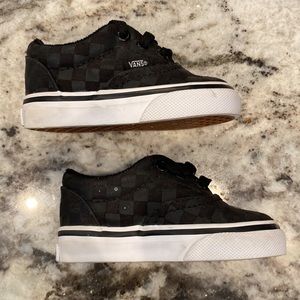 Adorable infant black checkered vans, size 3